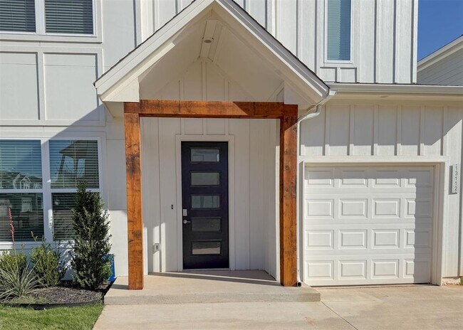 Foto del edificio - 13112 Maplewood Ave