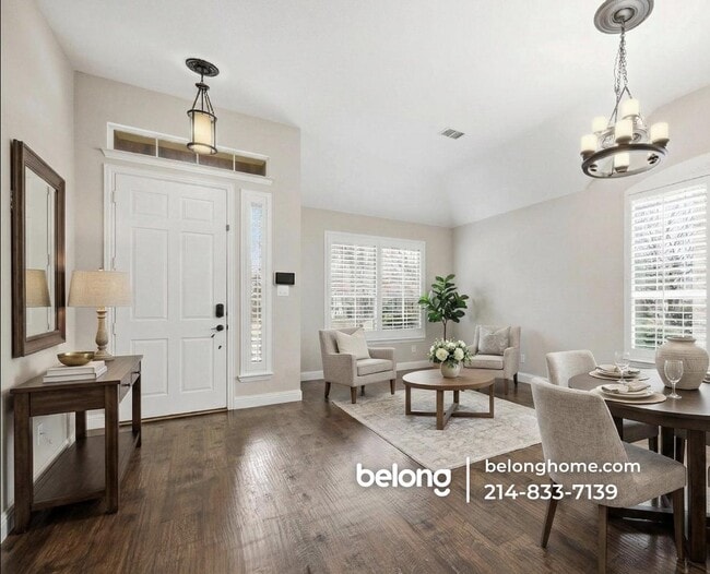 Building Photo - 4422 Republic Dr