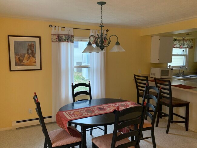 comedor - 4244 Mitchell Creek Dr