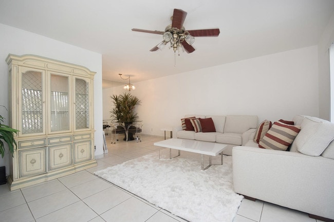 Building Photo - 4501 S Ocean Boulevard B2