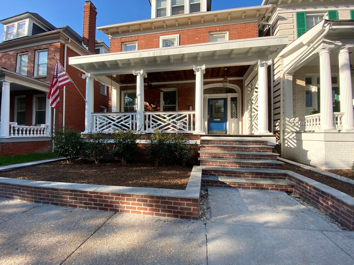 Front - 714 W Princess Anne Rd