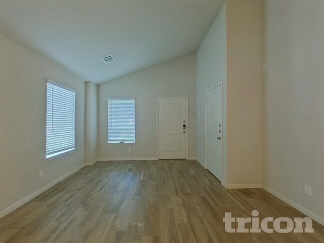 Building Photo - 9829 Gln Brk Ln
