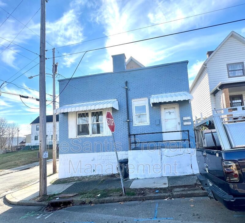502 3rd St Unit 1, Donora, PA 15033 Condo for Rent in Donora, PA