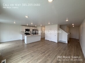 Building Photo - 1356 S Windy Rdg Dr