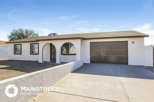 Building Photo - 4045 E Joan De Arc Ave