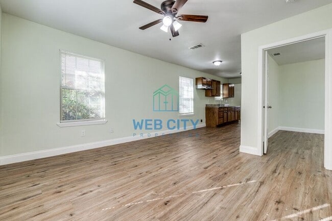 Photo - 4111 Marshall St House