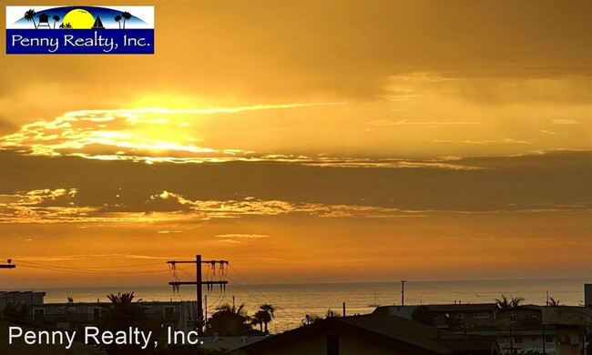 Foto del edificio - 1 br, 1 bath House - 4777 Santa Cruz Ave.