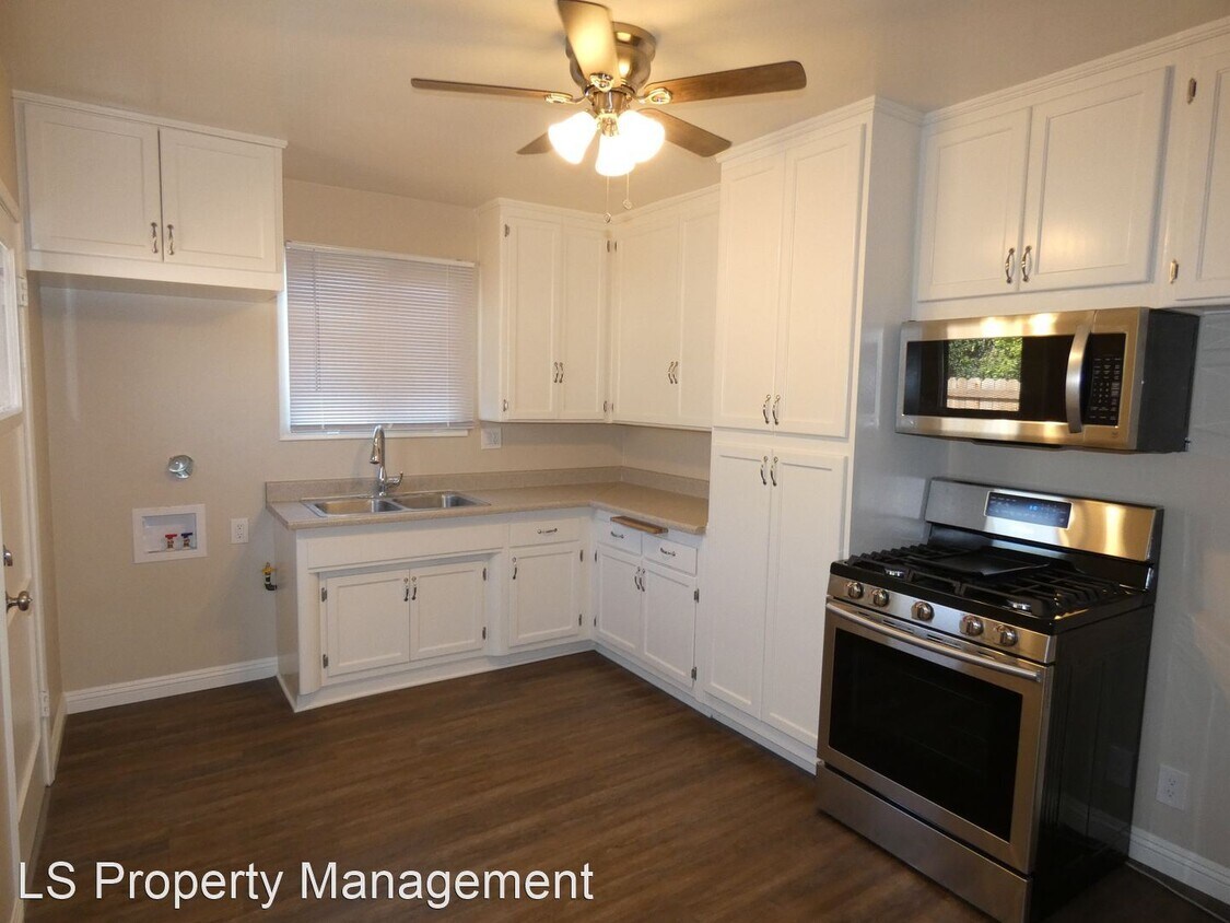 Foto principal - 3 br, 1 bath House - 11636 Gem St.