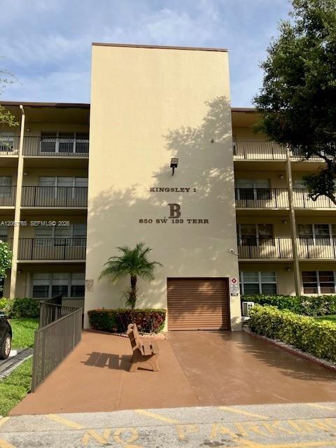 Foto del edificio - 850 SW 133rd Terrace