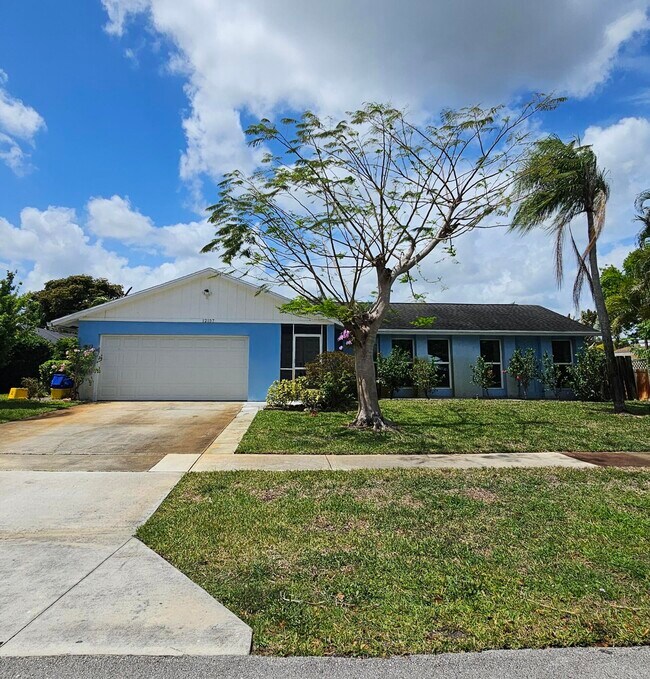 Building Photo - 12157 Sycamore Ln