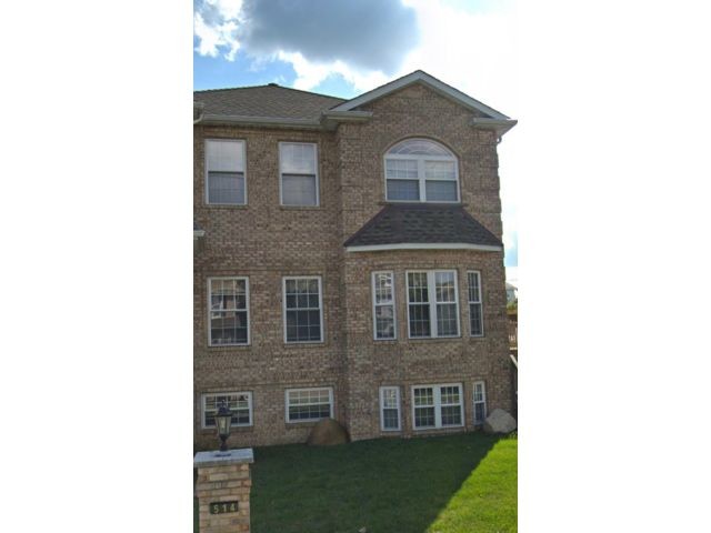 Primary Photo - 514 Kingsland Ave