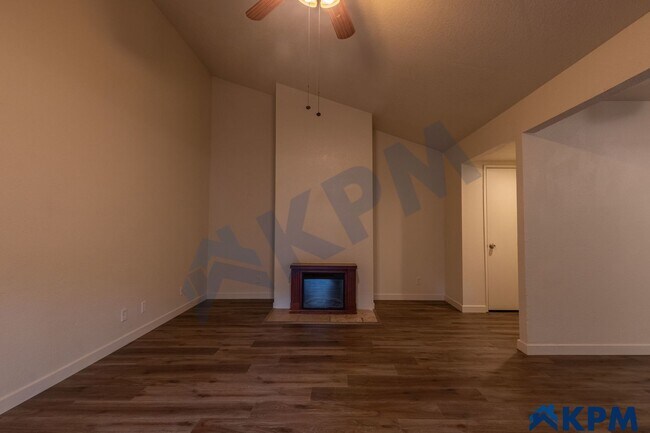 Building Photo - 2053 - 2055 Pawnee Way