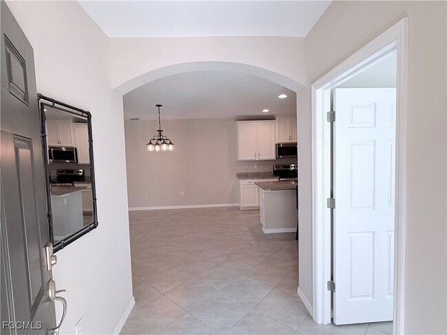 Foto del edificio - 4387 Dutchess Park Rd