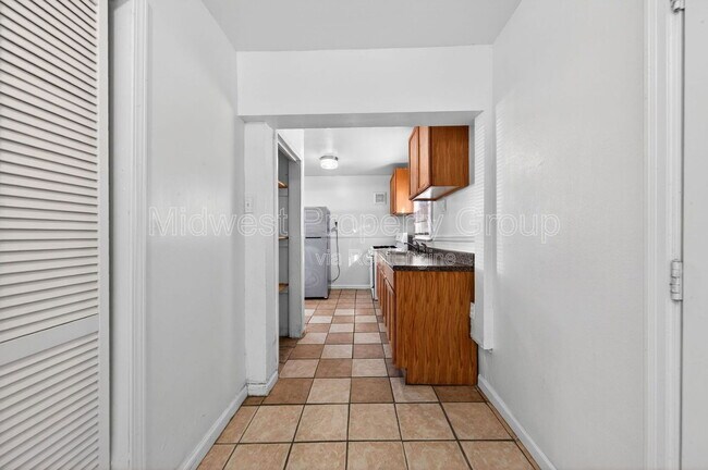 Foto del edificio - 334 Mueller Ave