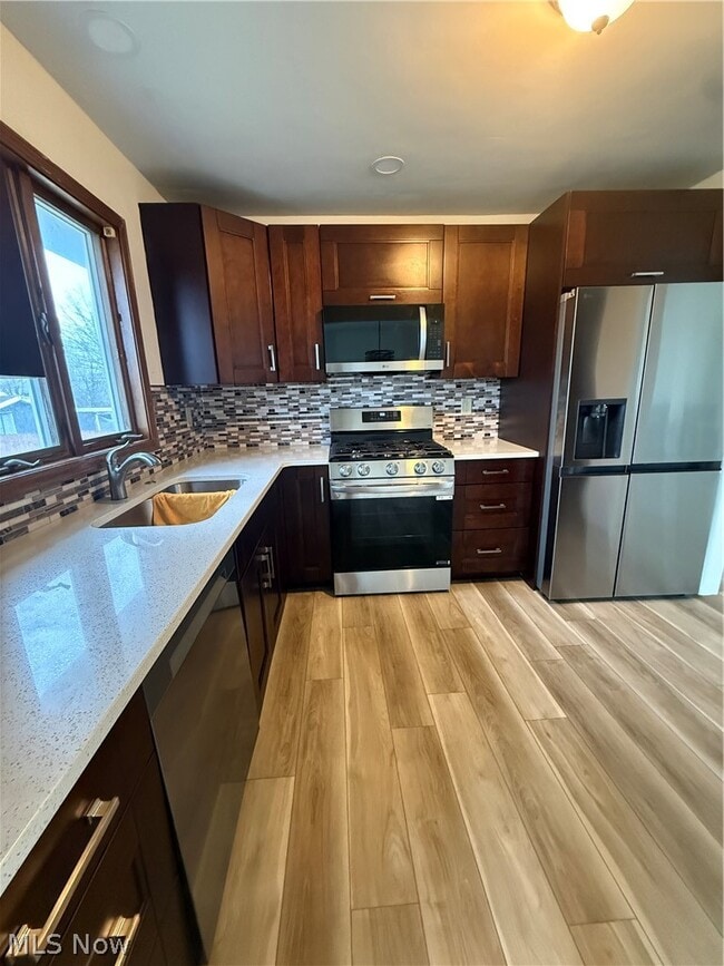 Building Photo - 1918 Buchtel St