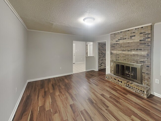 Building Photo - 5010 Penwood Cove