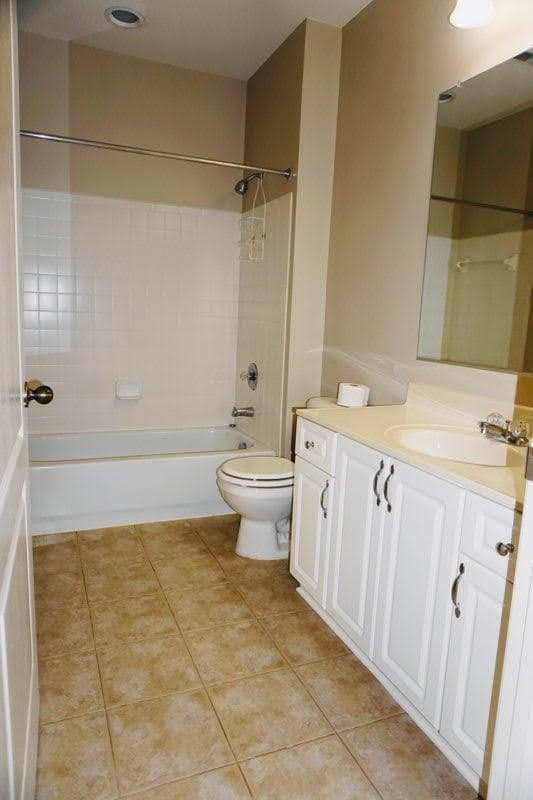 400 Symphony Cir Unit 413, Cockeysville, MD 21030 Condo for Rent in