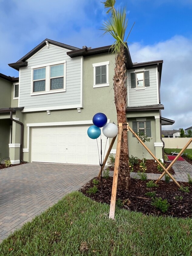 9637 Ashworth Pl, Land O' Lakes, FL 34637 Townhouse for Rent in Land