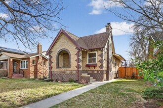 Building Photo - 2022 S Corona St