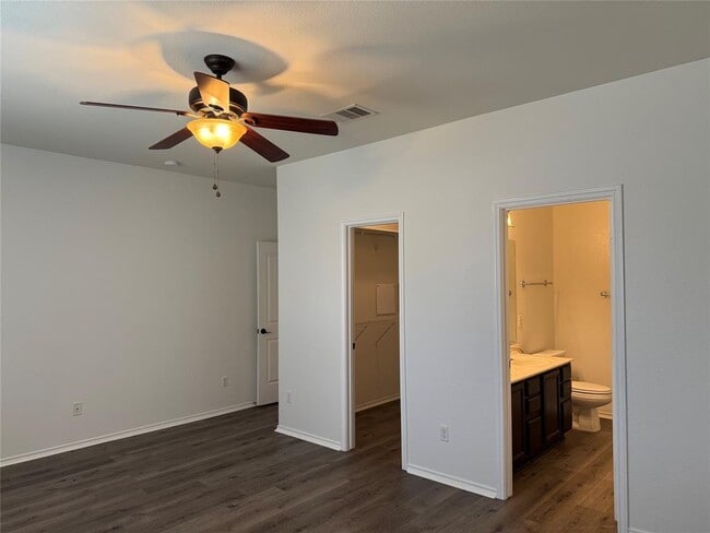 Building Photo - 812 Watson Way