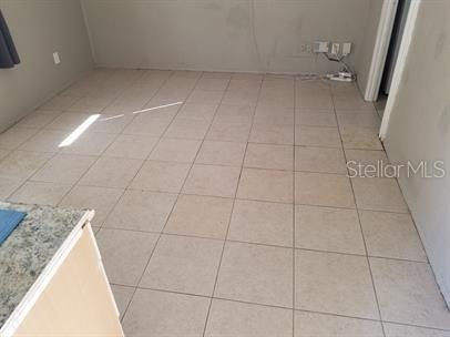 Foto del edificio - 317 E Tarpon Ave