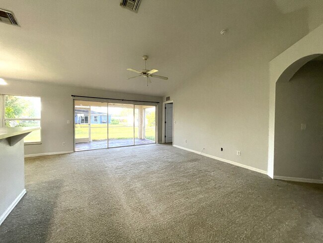 Building Photo - 3 Bedroom with Den 2 Bathroom 2 Car Garage...