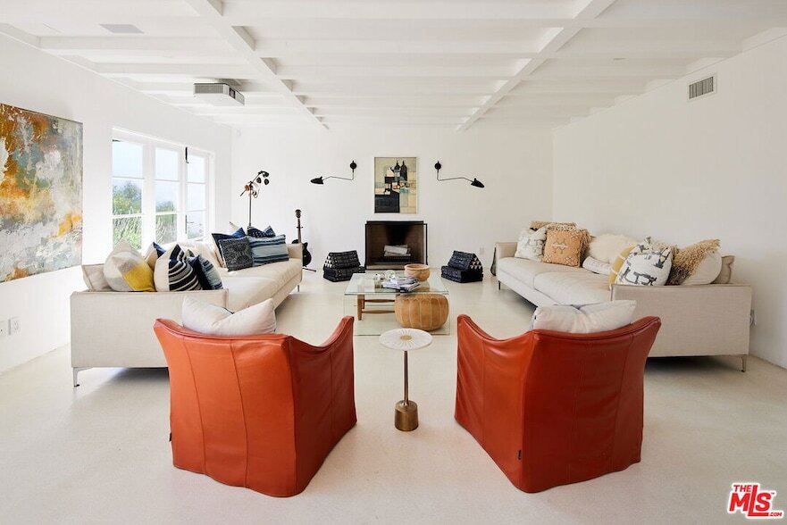 Foto principal - 3817 Surfwood Rd