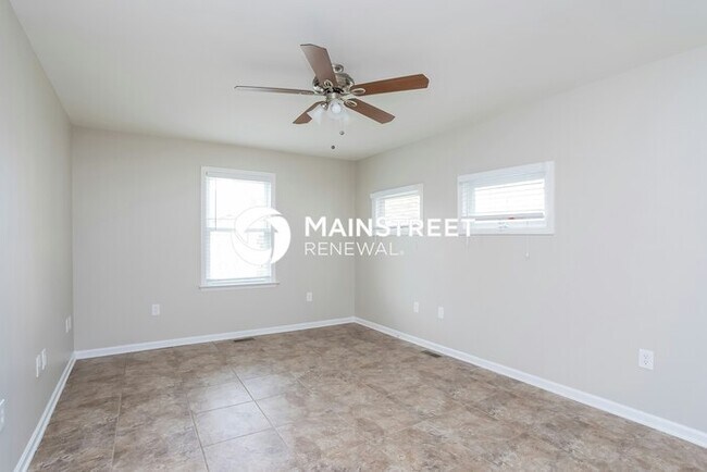 Foto del edificio - 3 Bedroom Pet-Friendly Home in Raleigh, NC with Main Street Renewal