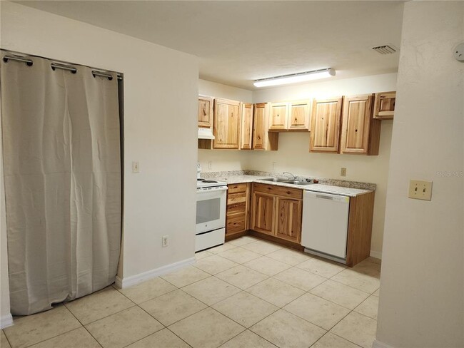 Foto del edificio - 6140 NW 26th St
