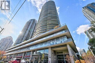 Building Photo - 2230 Lake Shore Blvd W