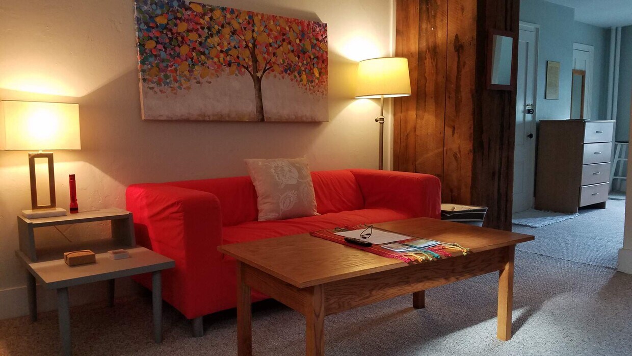 54 Spruce St Unit Floor 3, Brattleboro, VT 05301 Apartments in Brattleboro, VT