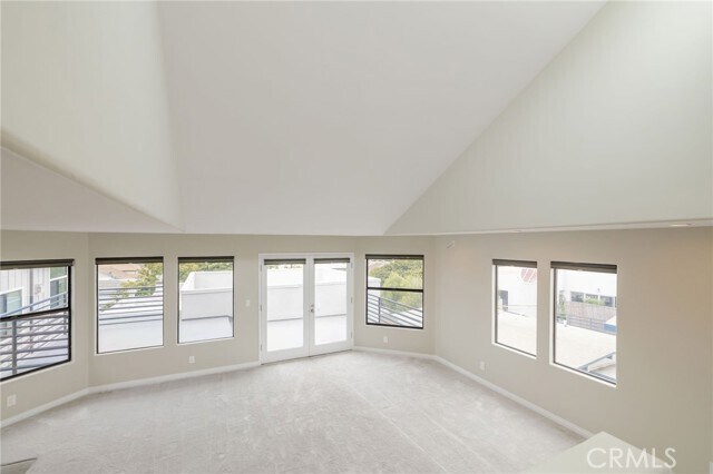 Building Photo - 604 N Irena Ave