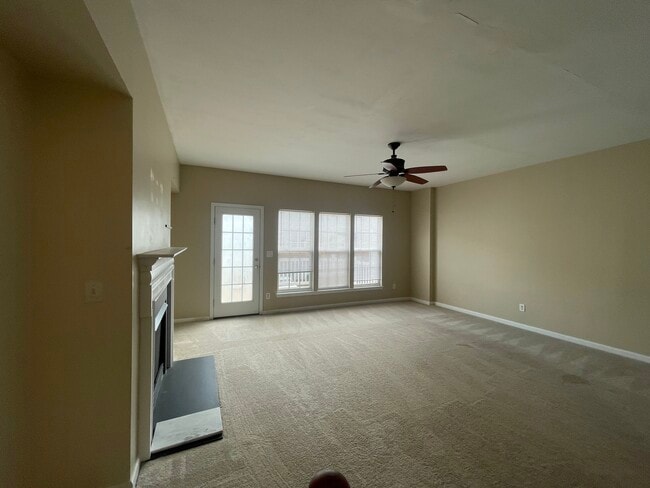 Building Photo - 15725 Castle Watch Ave