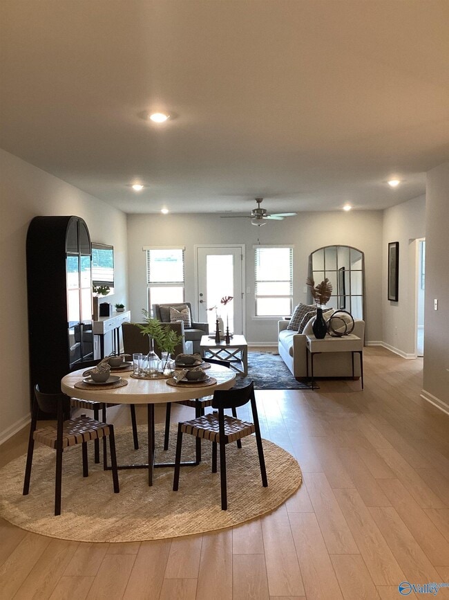 Building Photo - 231 Paca Ln