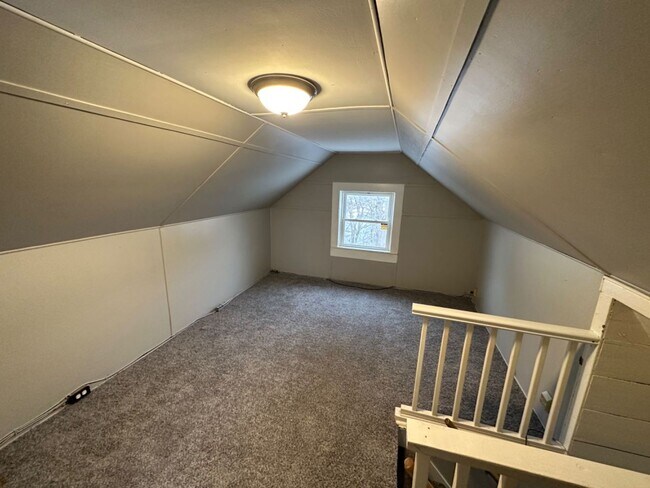 Foto del edificio - 8718-8720 W Mitchell St. (Duplex)