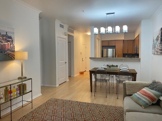 Foto del edificio - 6400 Crescent Park E