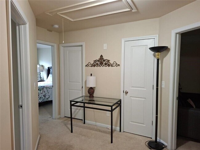 Foto del edificio - 3470 Flamingo Ln