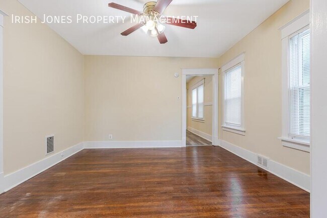 Foto del edificio - 239 Crowley Ave