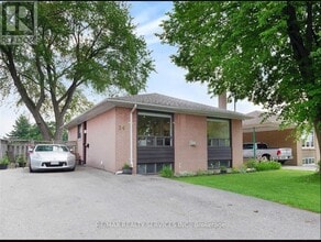 Building Photo - 34 Bridgenorth Crescent