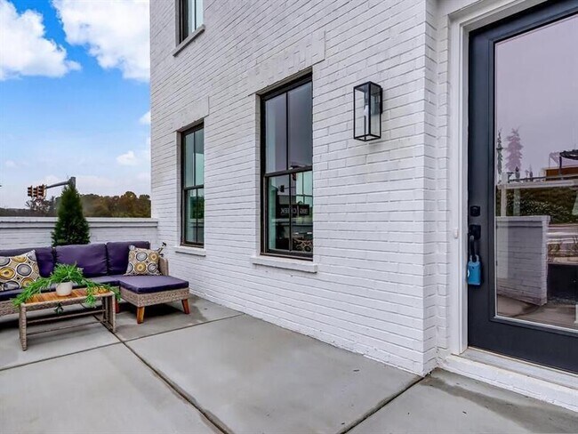 Building Photo - 6945 Viridian Aly
