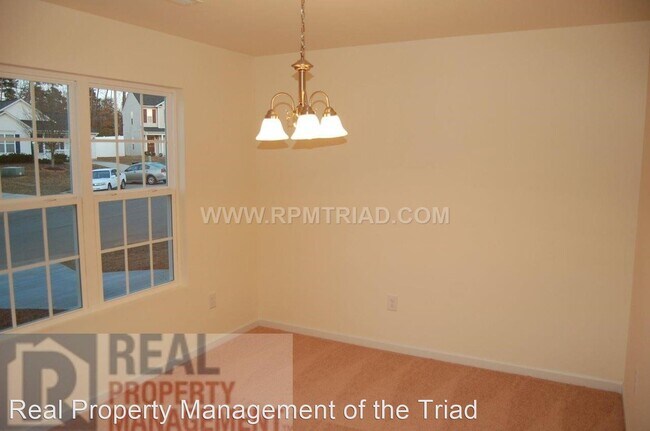 Building Photo - 4 br, 2.5 bath House - 6 Grace Chapel Ct