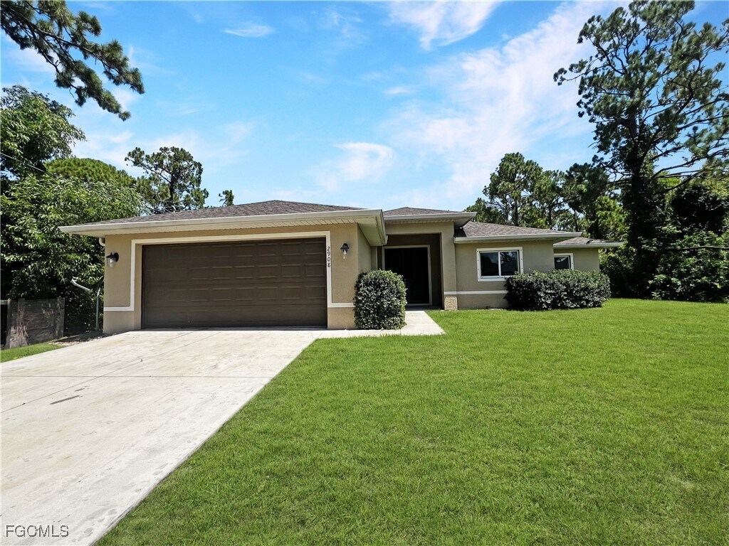 Foto principal - 2908 15th St W