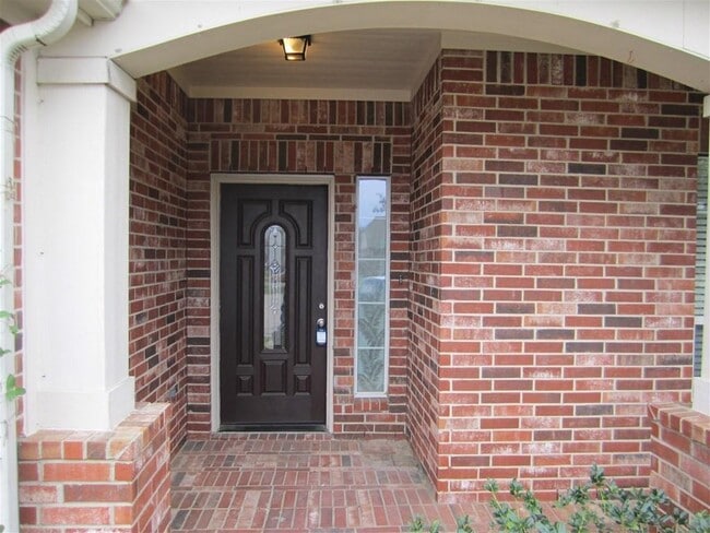Building Photo - 21620 Rose Mill Dr