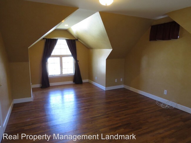 Building Photo - 3 br, 2 bath House - 20 Bowden Drive