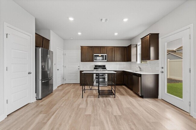 Foto del edificio - 7814 Wilfred Dr