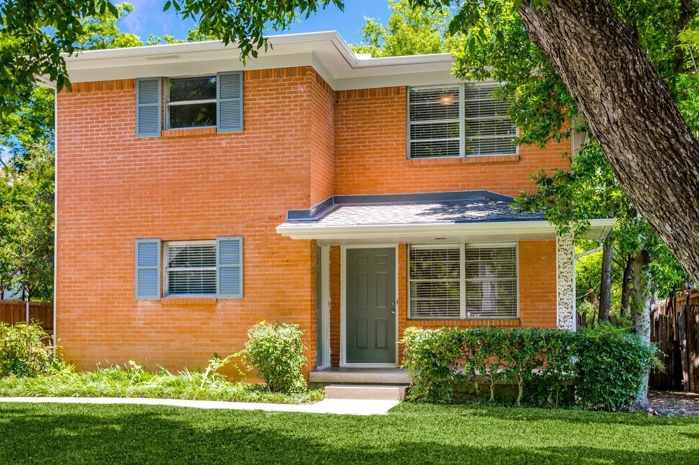 Primary Photo - Beautiful duplex in Bishop Arts District
