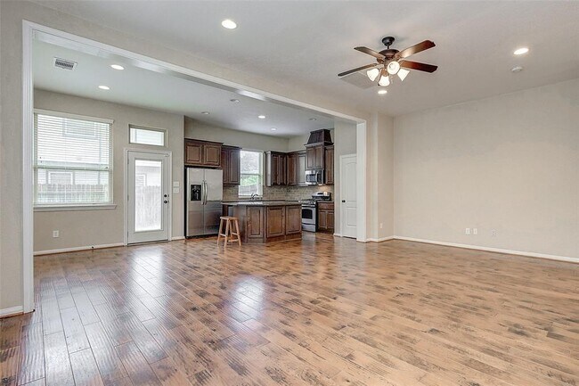 Foto del edificio - 16 Cheswood Manor Court