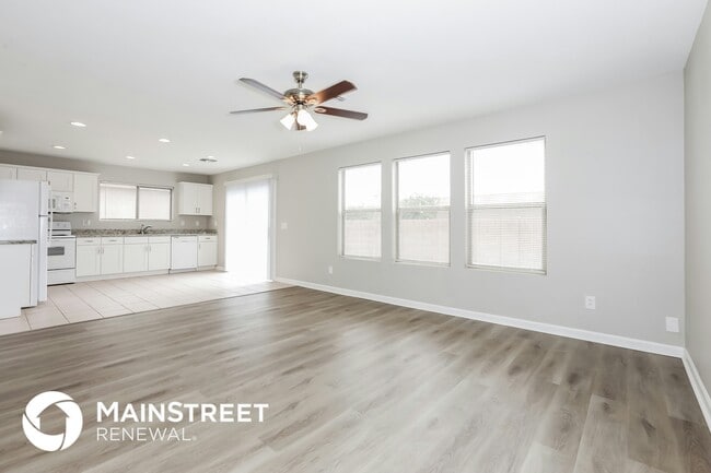 Foto del edificio - 1566 S Danielson Way