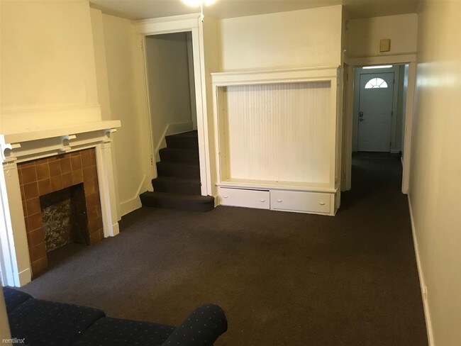 Foto del edificio - 6 br, 2.5 bath House - 369 Semple St