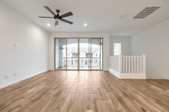 Foto del edificio - ** Like new Luxurious Modern townhome with 2 Master Suits in Warner Meadows**